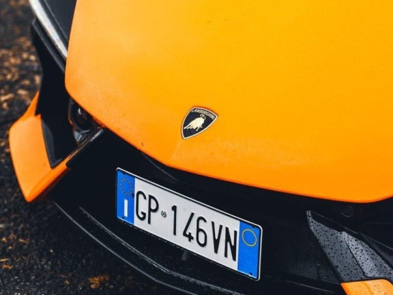 Lamborghini е на път да бие рекорда си по продажби