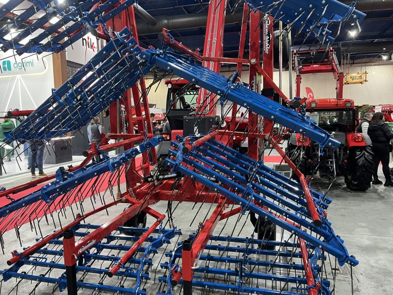 Taobao Instant Commerce и Ele.me поръчва топ 80 милиона на ден; Чаени акции се събират, докато платформата споделя Slip · Technode