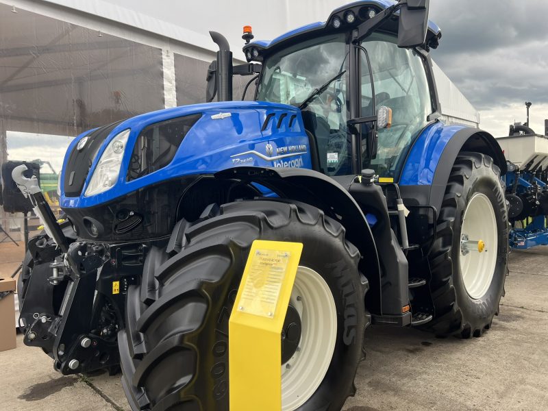 Производството на автомобили в Китай, продажбите надхвърлят 31 милиона единици през януари-ноември