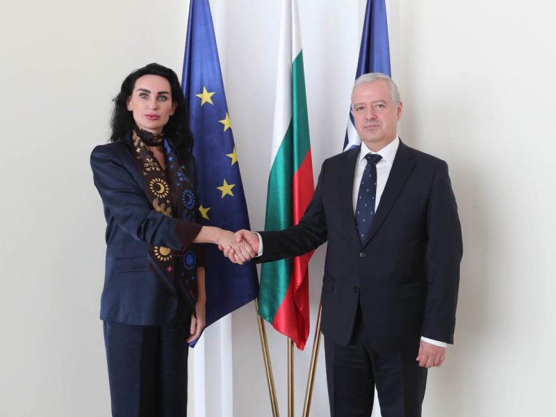 Министър Иван Кондов се срещна с извънредния и пълномощен посланик на Украйна в България г-жа Олеся Илашчук