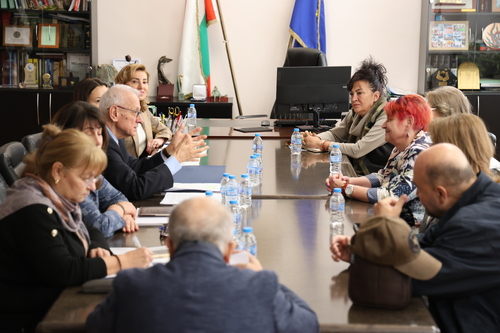 Министър Кирилов пред психиатрите: Ще защитавам интересите ви в Бюджет 2026 г. • МЗ