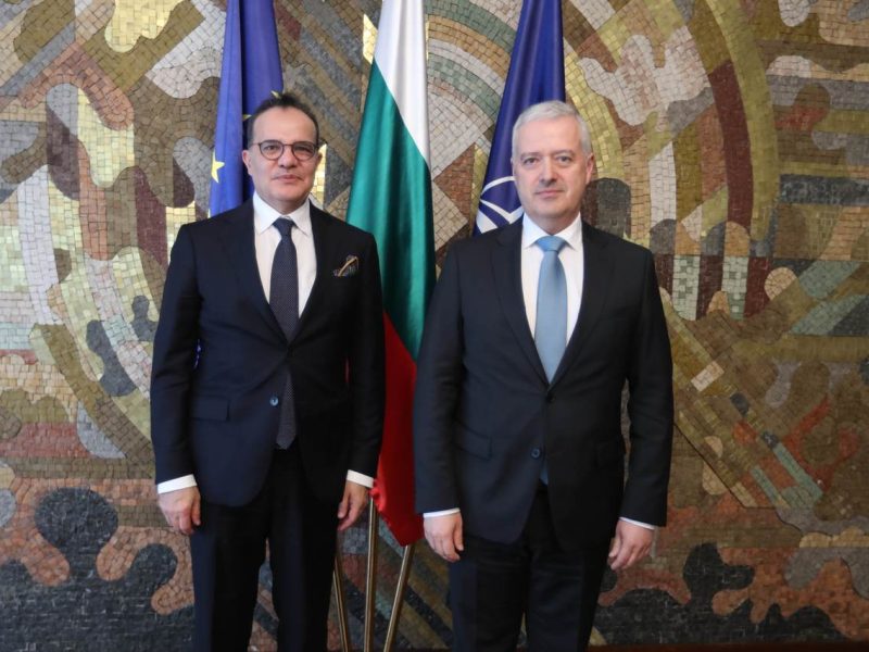 Среща на постоянния секретар на Министерството на външните работи Иван Кондов със заместник-министъра на външните работи на Република Турция Мехмет Кемал Бозай