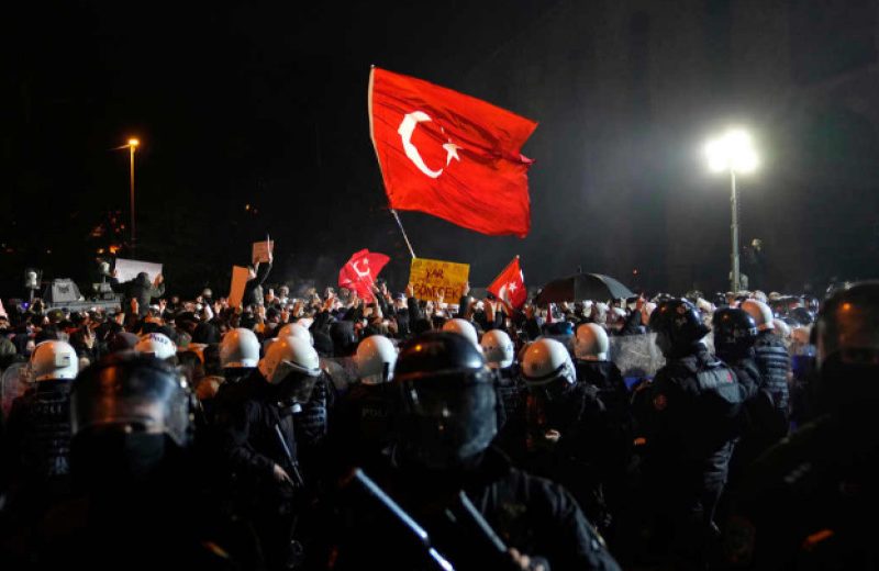 Джансу Данаджиева: Арестът на Имамоглу е последната капка. Причините за протестите са по-дълбоки