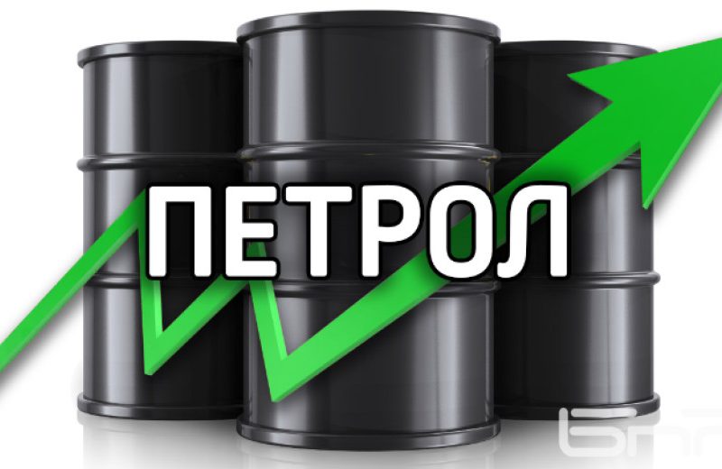 Петролът поскъпва след заплахата на Тръмп за 25% мита върху страните, купуващи венецуелски петрол