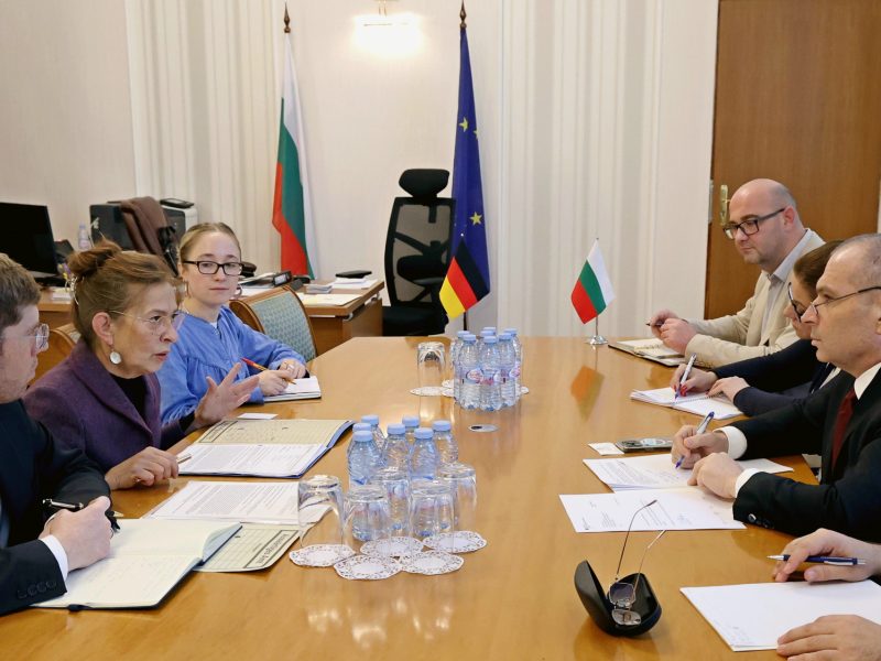 Вицепремиерът Гроздан Караджов: Предстоят ми разговори с ЕК за спасяване на парите от Плана за възстановяване