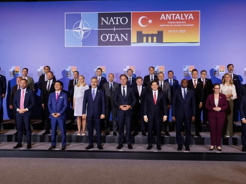 Министър Георг Георгиев участва в неформална среща на министрите на външните работи на НАТО