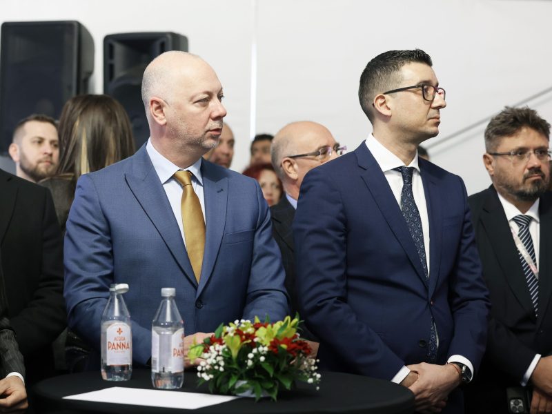 Запазване на финансовите конфликти извън съда