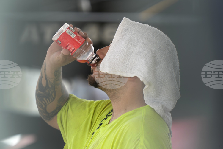 Градове в САЩ се готвят за екстремни горещини през следващите дни