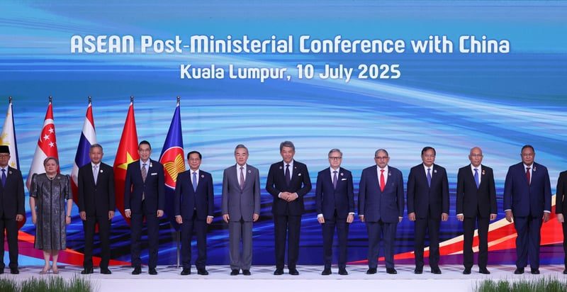 ASEAN призовава за „мъдрост и благоразумие“ в Южнокитайско море