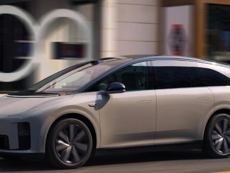 Li Auto стартира шестместен електрически SUV при превантивна стачка срещу Tesla в Китай