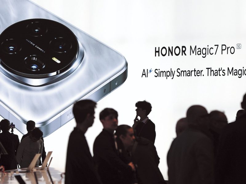 Доставчиците на слушалки разширяват международните си продажби