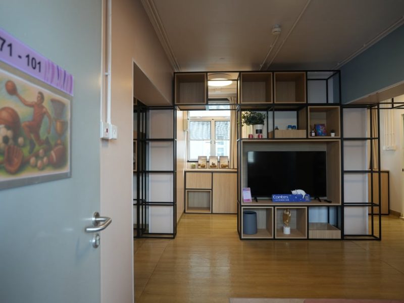 Съоръжението в Хонконг Ковид на летището Old Kai Tak излита като младежки хостел, културен център