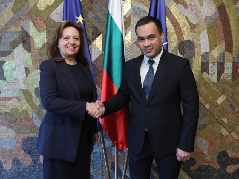 Заместник-министърът на външните работи Мария Ангелиева прие в МВнР заместник-министъра на външните работи на Република Узбекистан Олимжон Абдуллаев