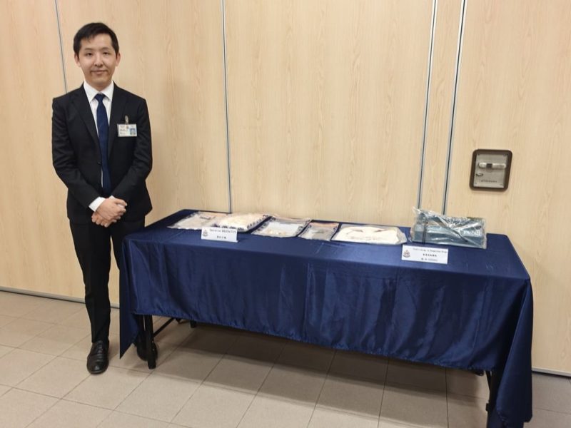 Полицията в Хонконг, арестувано момче, на 13 години, по подозрение за трафик на наркотици