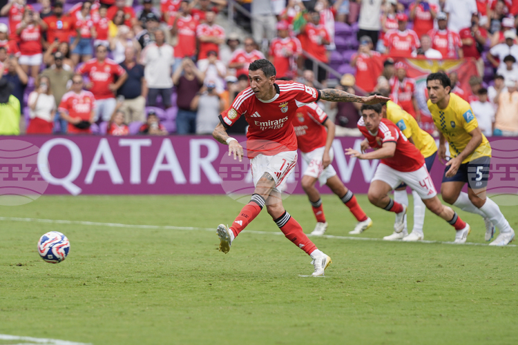 Бенфика вкара шест гола на Оукланд Сити на Световното клубно първенство