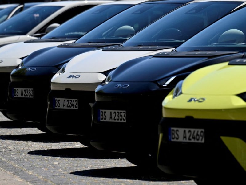 Китай призова да предприеме по -смели стъпки за справяне с ценовите войни, дефлацията и слабото търсене