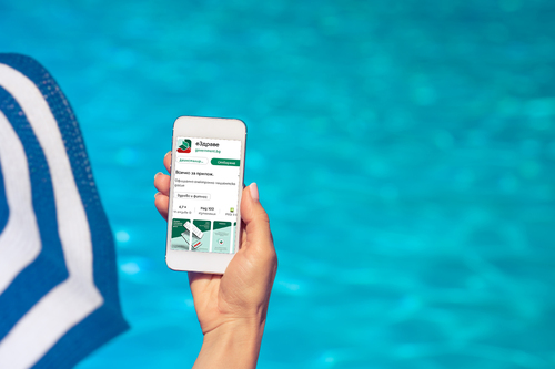 Влизаме в здравното ни досие от мола и басейна • МЗ