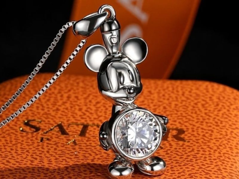 Хонконгският бижутер премахва колекцията на Мики Маус на фона на съдебно дело за търговска марка на Disney