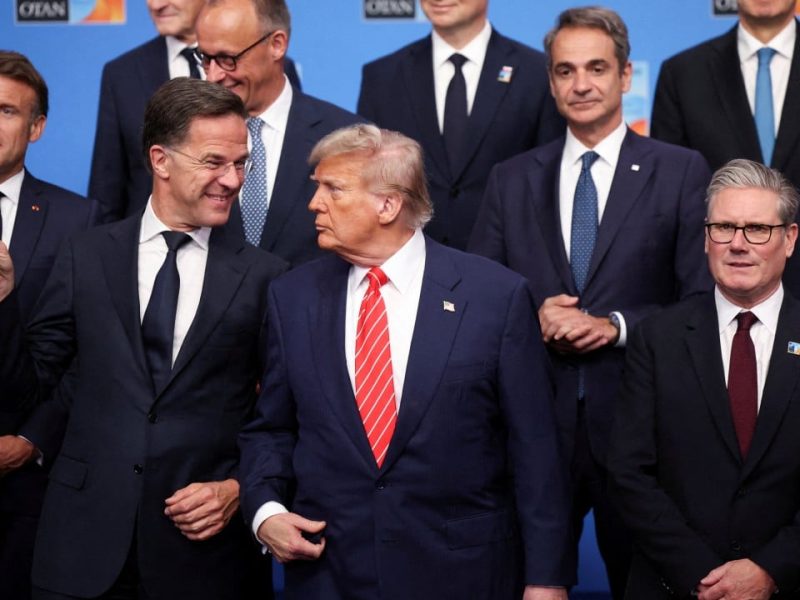 Защо съюзниците на САЩ се съпротивляват на офанзивата на Китай върху търговията