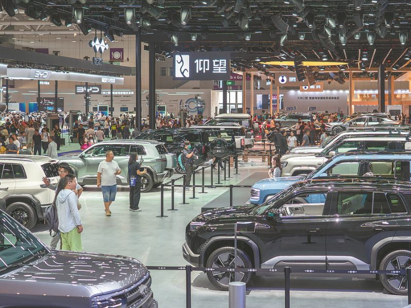 Китай тества плавателна турбина, за да прибира вятърна енергия в небето