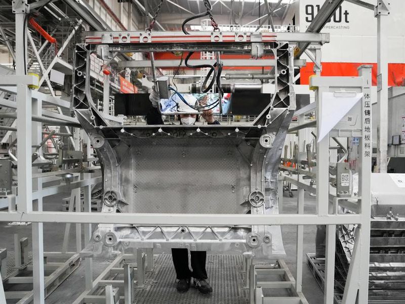 Пекин ще построи най-малко 20 5G фабрики до 2027 г.