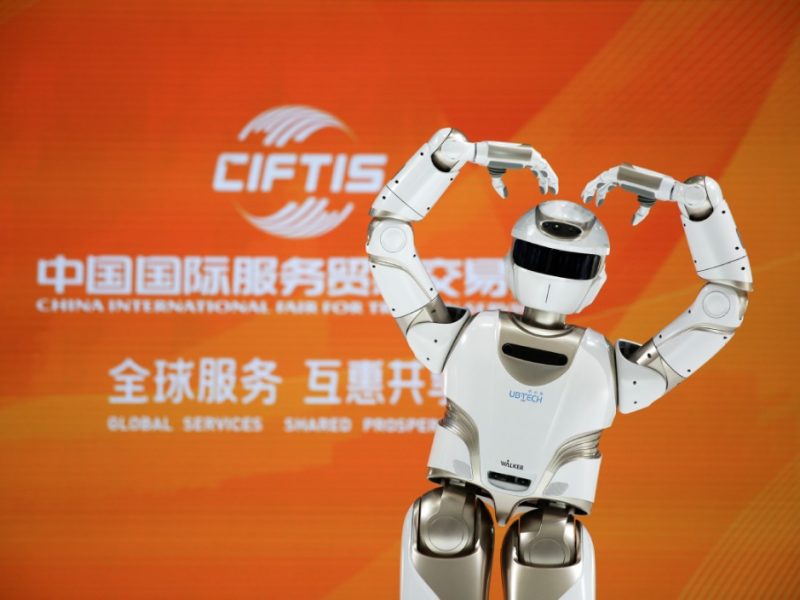 Китай ще засили политическата подкрепа за търговията с услуги