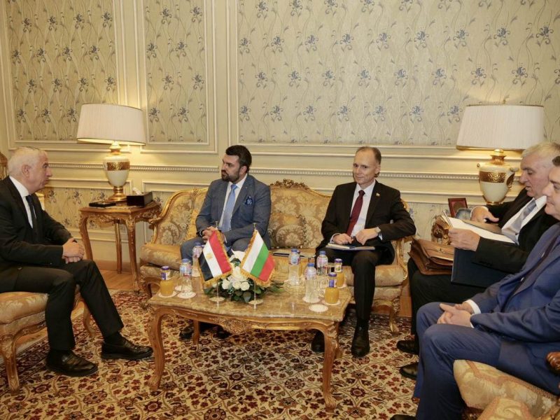 Министър Георгиев на откриването на бизнес форум в Кайро: Очакваме все по-ефективен икономически диалог с Египет