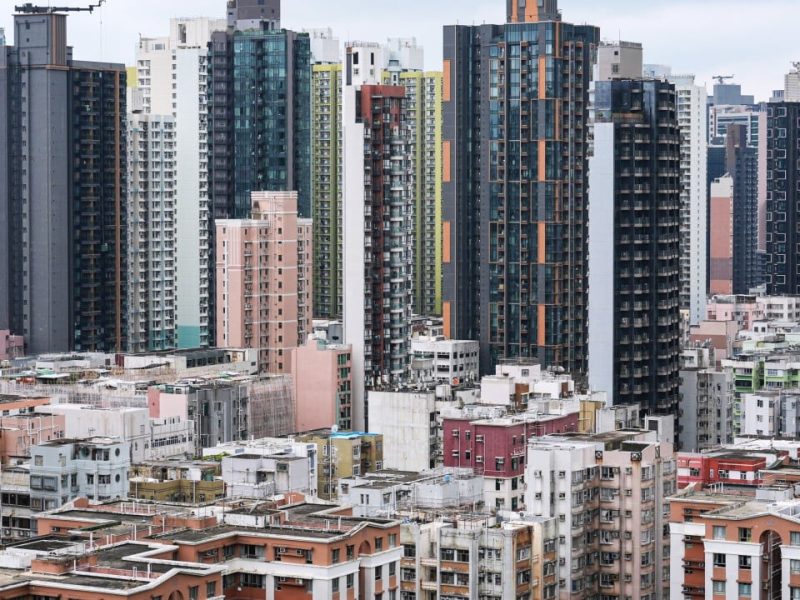 Измамници, използващи платформи за отдаване под наем в Хонконг на фона на нарастването на инвестиционните измами