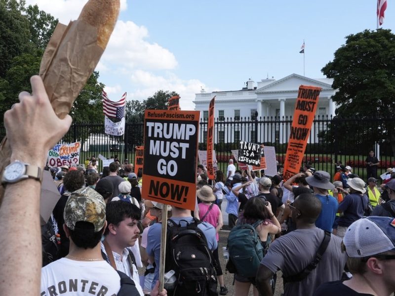 Вътре в първия в света действащ ядрен реактор с разтопена сол на торий