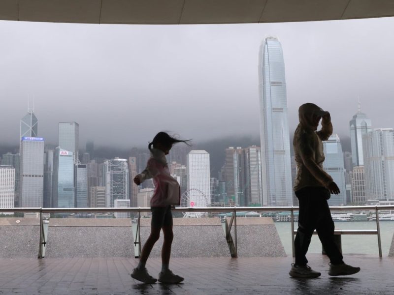 Хонконг може да издаде предупреждение за Т1 между сряда вечер, четвъртък сутринта