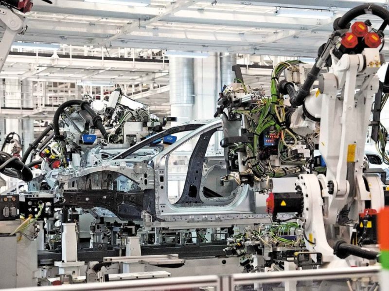 Китай стартира 3-месечна репресия за онлайн нарушение в автомобилната индустрия