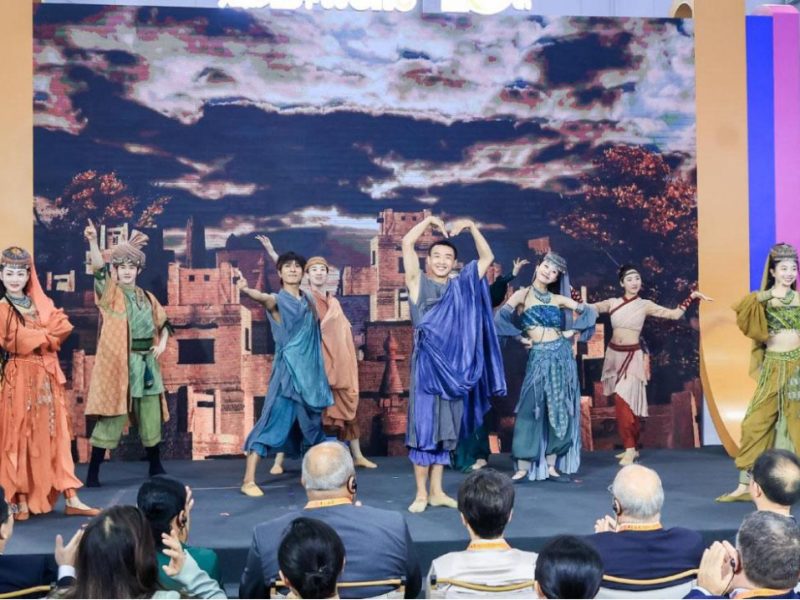 Десета цветна световна изложба се открива в парк Шуганг в Пекин