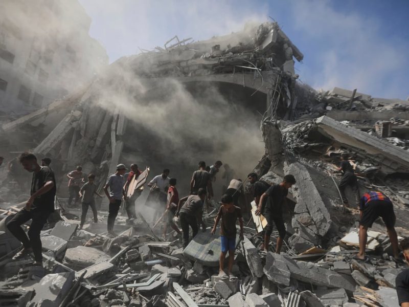 Хамас заплашва останалите заложници на фона на градската атака на Газа в Израел