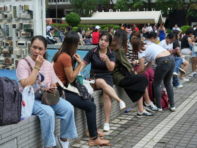 Средното месечно заплащане на местните помощници нараства 7,9% до 5 722 HK през 2025 г.: Проучване в Хонконг