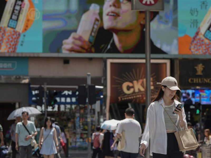 Пол Чан Банкс на Хонконг за по -добри пазарни настроения, тъй като секторът на дребно се стабилизира