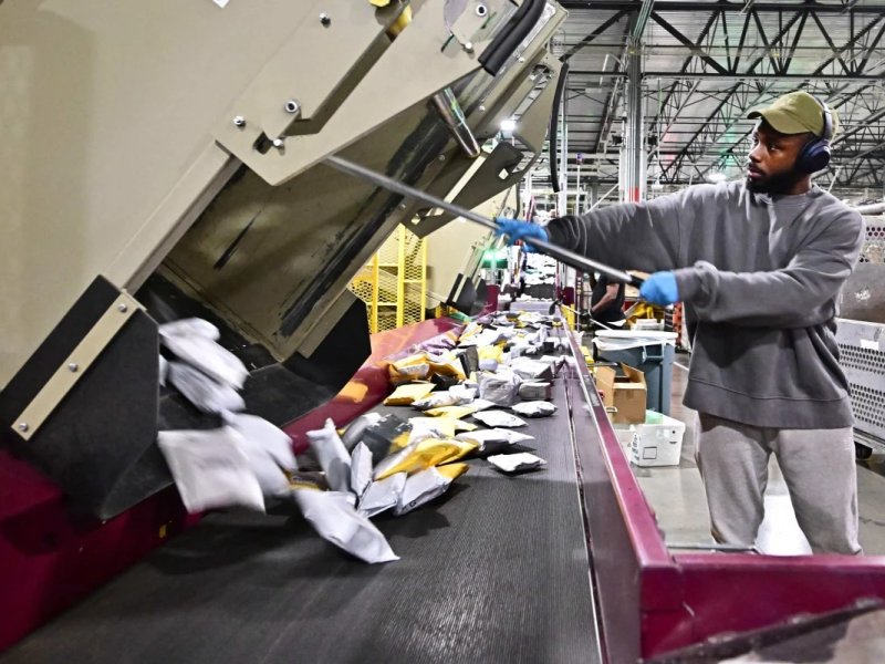 ООН: 88 пощенски оператори спират услугите си до САЩ заради мита от Австралия до Япония