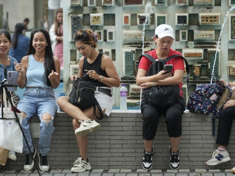 Хонконг повишава осведомеността относно прането на пари и рисковете от измами за работниците мигранти