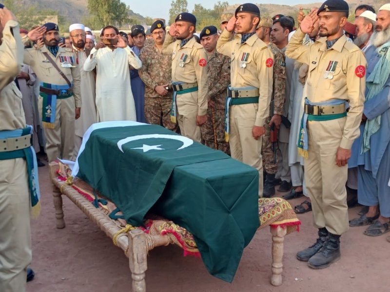 Китай предпазва от преливане на границите, призовава спокойствие след смъртоносно Пакистан-Афганистан сблъсъци