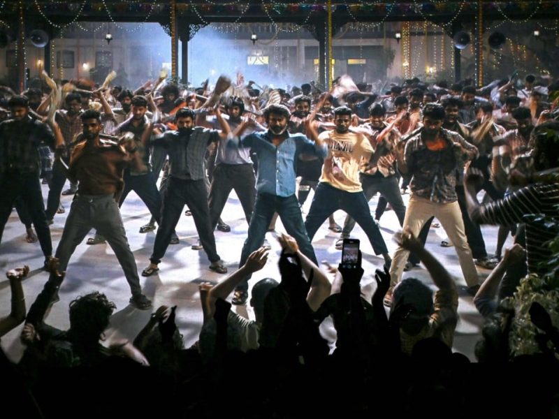 100% тарифна тарифна заплаха Аларми за филмовата индустрия на Индия над пазара на диаспора