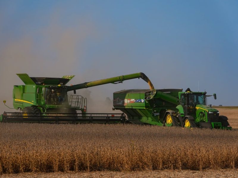 F1 Champagne Dosh на Petronas Ceo, данък върху хотел Kyoto: 7 акцента на SCMP