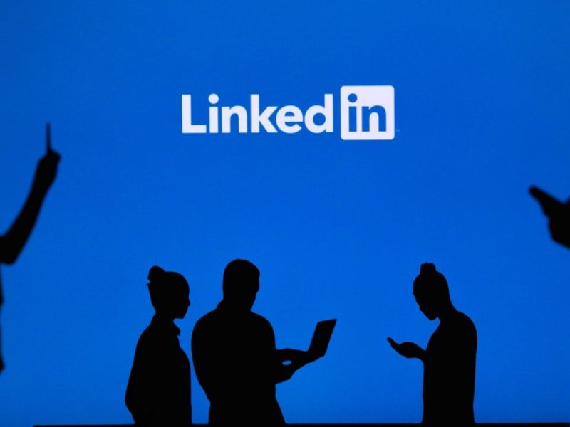 Потребителите на LinkedIn в Хонконг са призовани да проверят настройките за поверителност, тъй като обучението за изкуствен интелект ще бъде възобновено