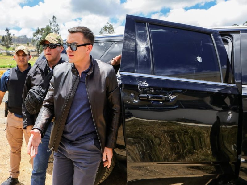 Президентът на Еквадор казва, че е бил обект на опит за отравяне