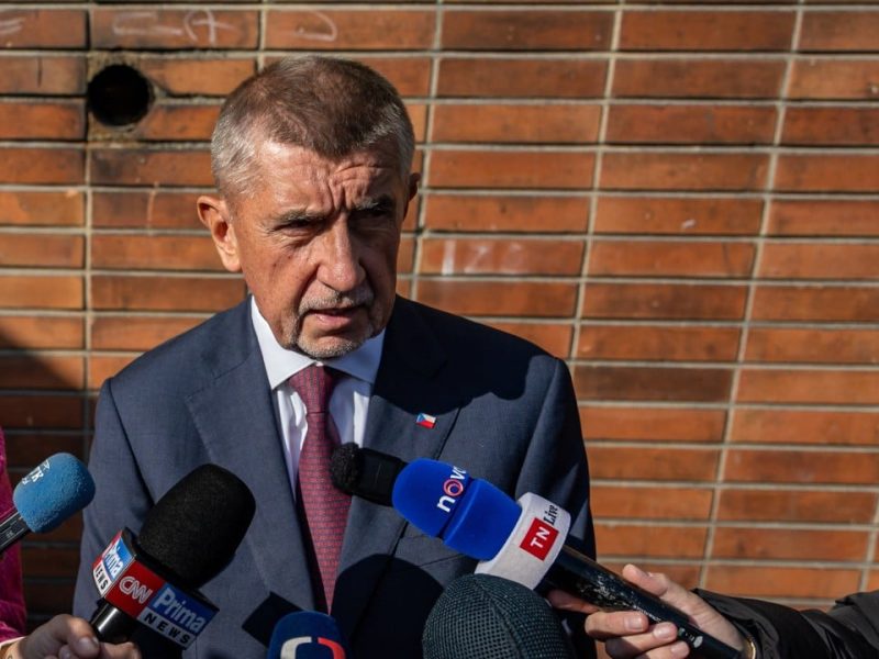 „Тръмпистката“ бивша PM на Чехия, която ще спечели гласуване, поставяйки под съмнение Украйна помощ