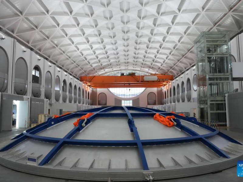 Китай дебютира в световната най-силна центрофуга, отприщваща ултра-интензивна гравитация