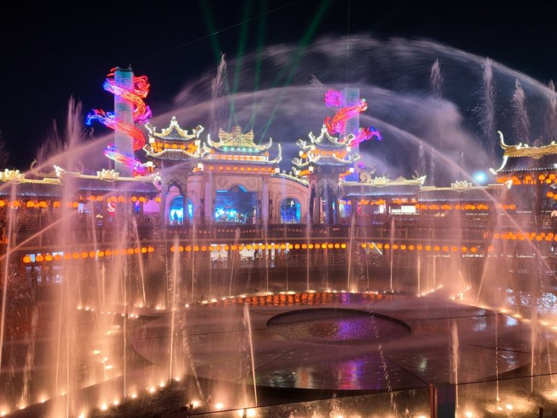 Златната седмица подхранва туристическия скок