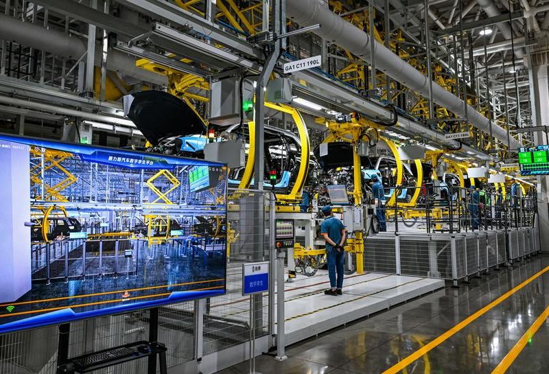 Индустриалните печалби на Китай нарастват с най-бързия темп от близо две години