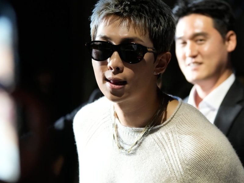 BTS ‘RM предлага нефилтрирано поемане на самота, брак и родителски натиск