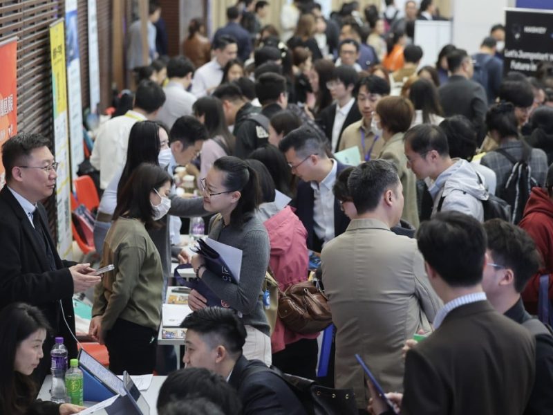 Няма доказателства талант злоупотребявани схеми за раждане в Хонконг: началник на труда