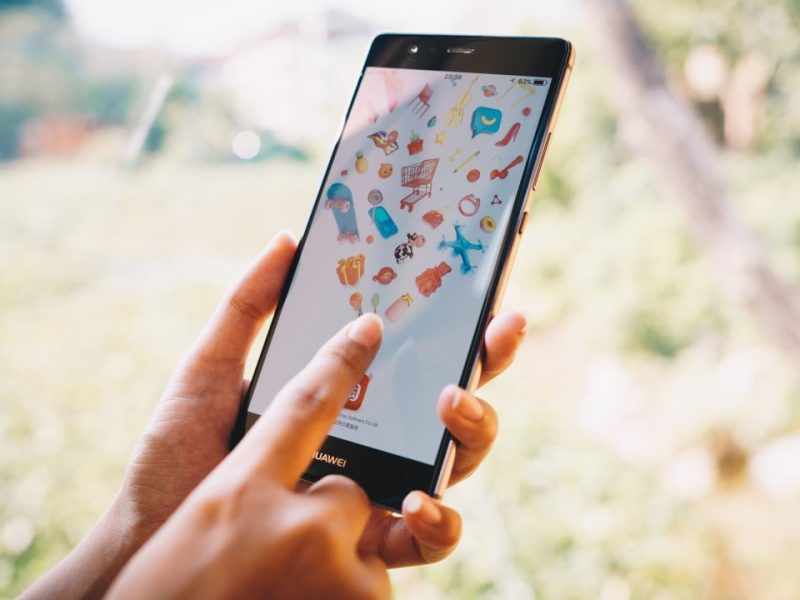 Alibaba е уверена, че AI инструментите ще стимулират продажбите и ще дадат възможност на купувачите в деня на необвързаните