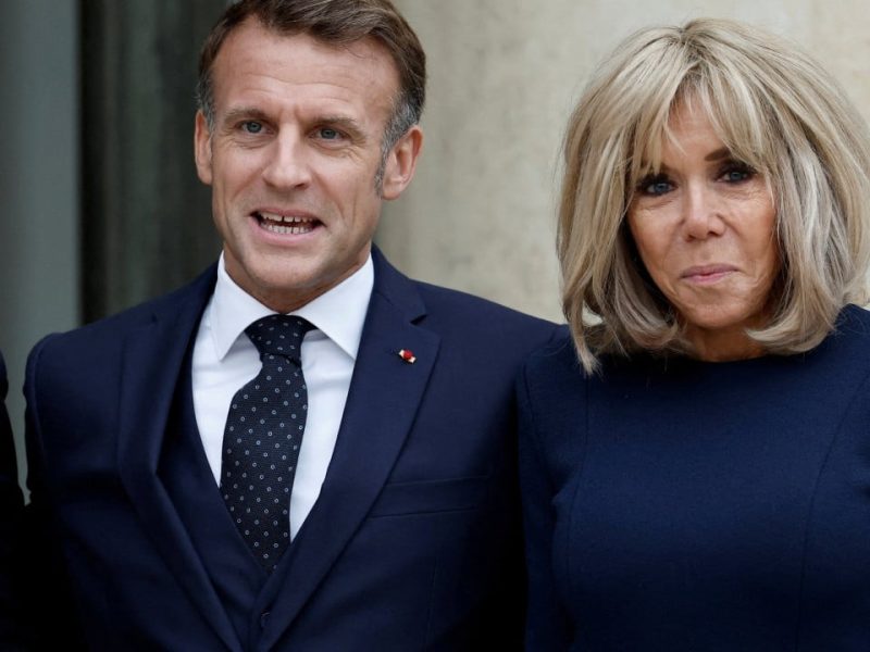 10 се изправят пред съда във Франция за предполагаем сексистки тормоз на Брижит Макрон